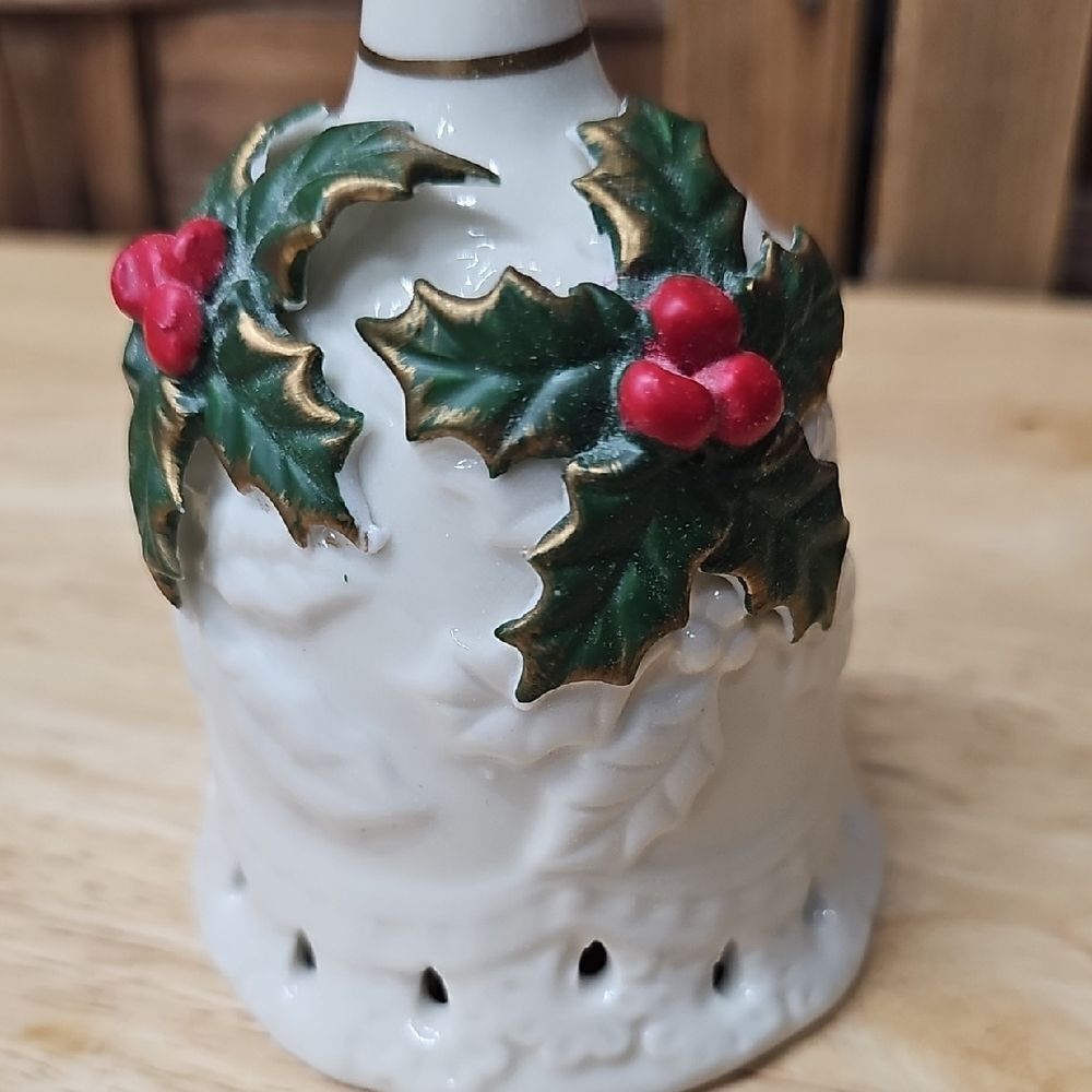Porcelain Bell with Holly Design - Picture 6 of 7